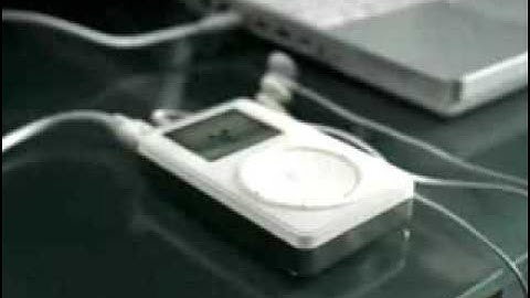 Apple Music Event 2001 The First iPod#08