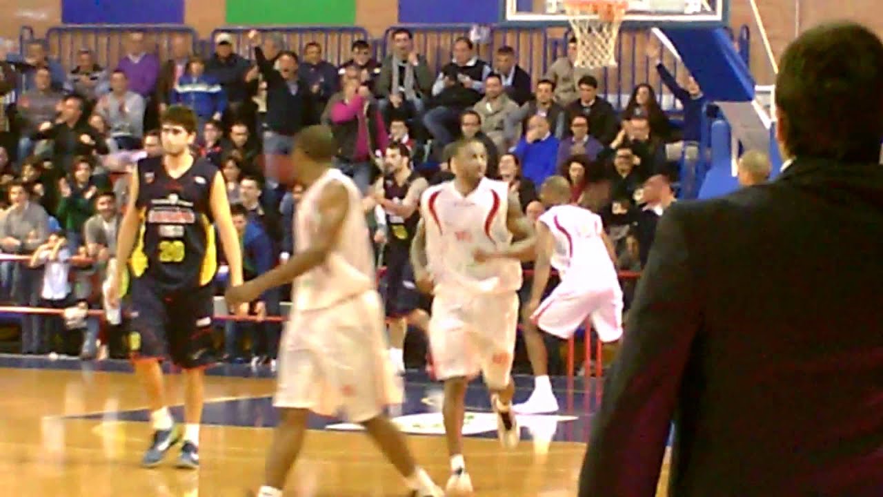 S.Antimo - Barcellona (100-85) 15 aprile 2012