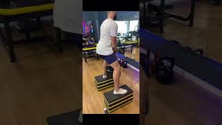 Agachamento Sumo Com Step