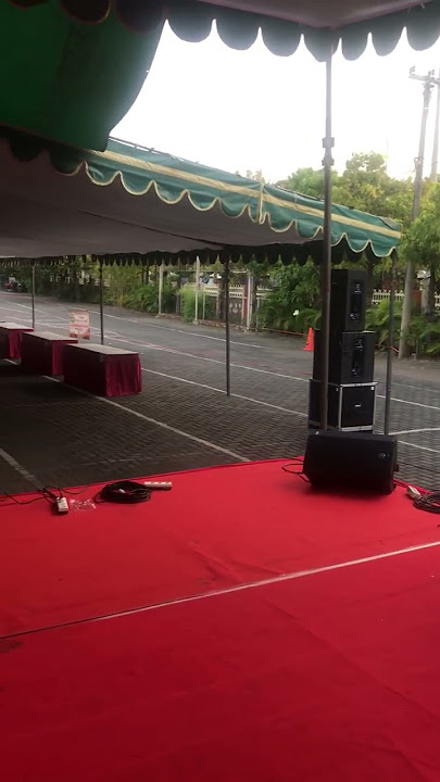 Set speaker monitor panggung