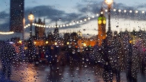 ASMR Heavy Thunder Storm Audio with synchronized flashing lightning