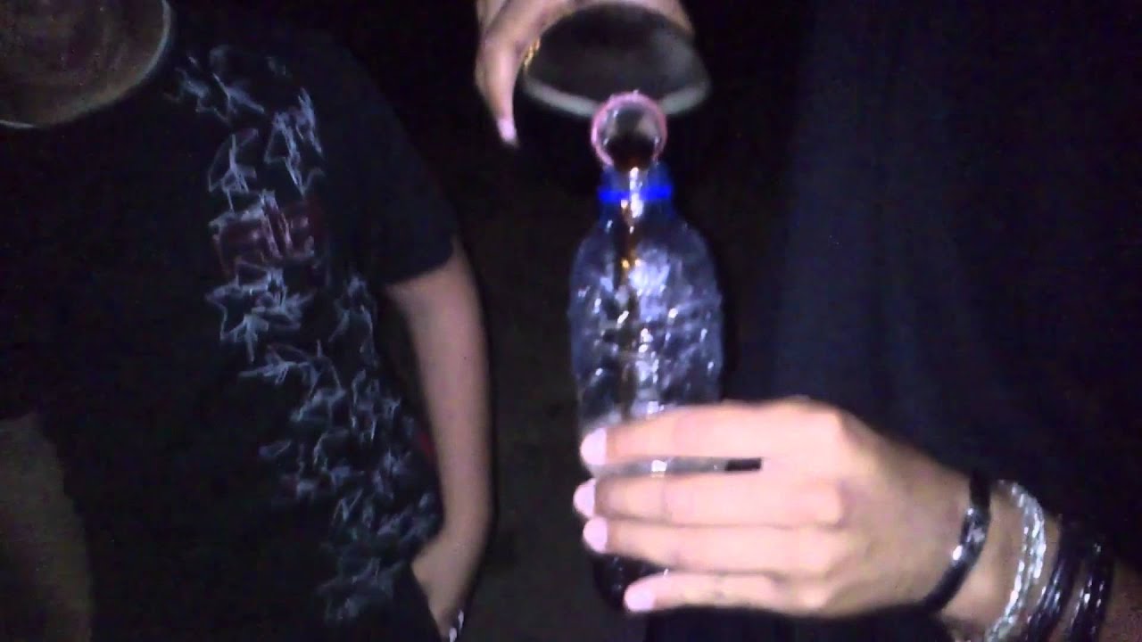 Random | Experimentos | Cómo hacer luz química