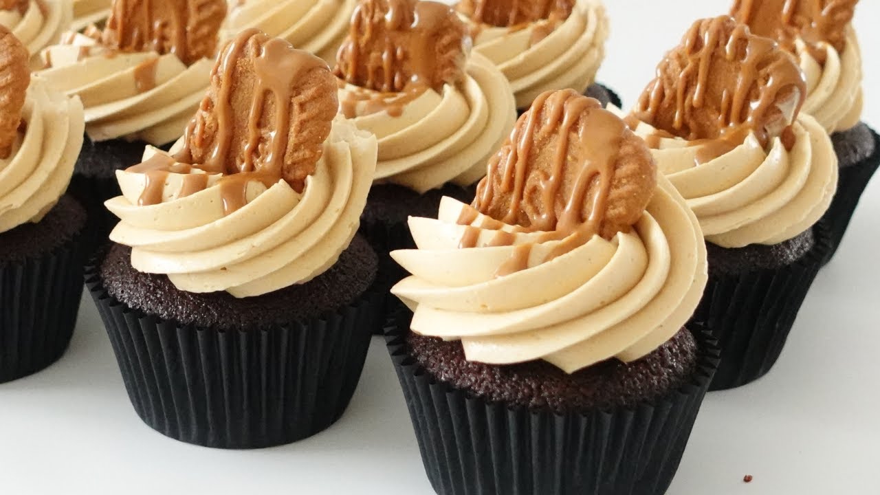 Biscoff Chocolate Cupcakes Moist and Delicious! Biscoff Buttercream Frosting