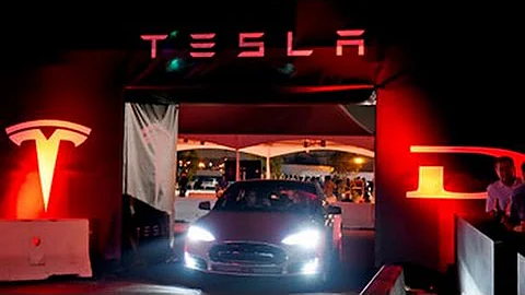 Tesla Model D: Investors Disappointed With Elon Musk