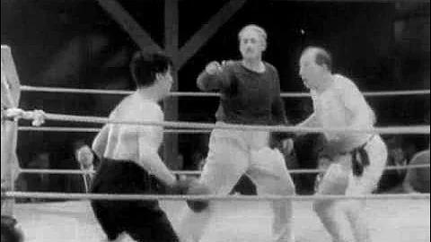 Charlie Chaplin - Boxing