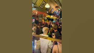 🇮🇪Saturday Night in Flannerys #Dublin #Ireland March 9 (Part 1)  The energy is unreal