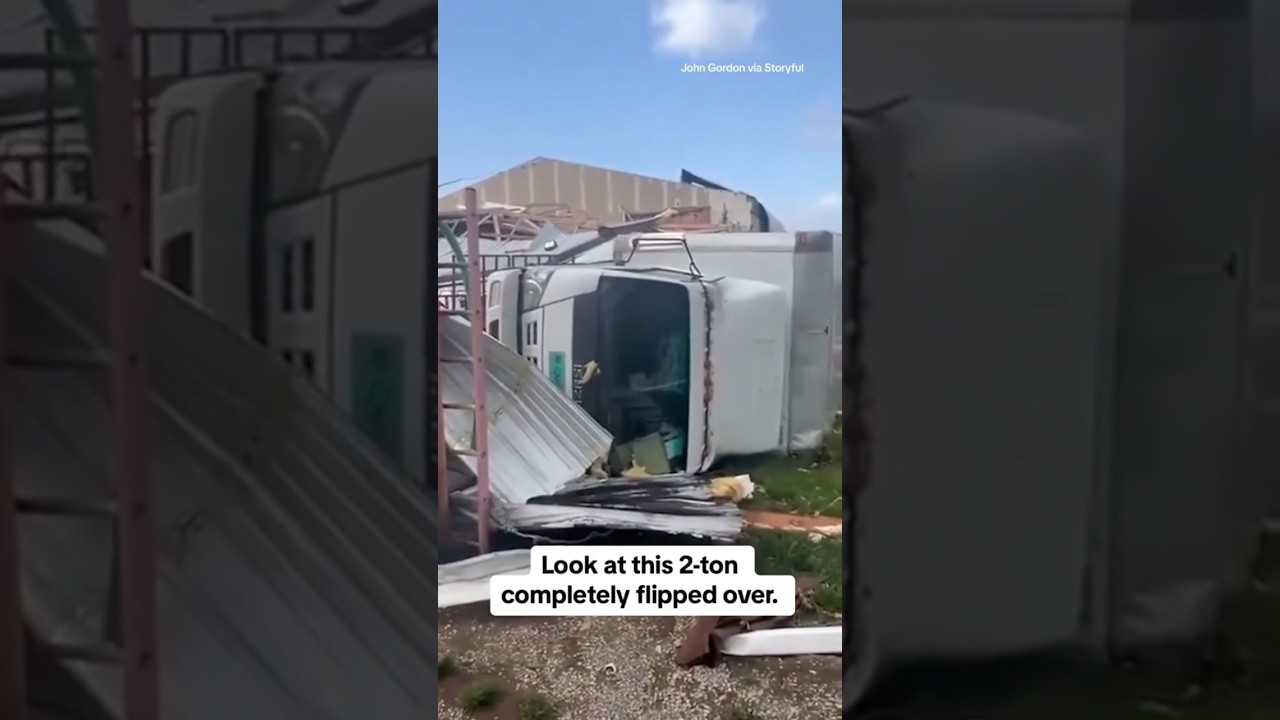 Video shows damage from Kentucky tornadoes 