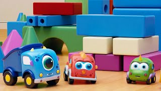 Машинки Мокас 🚕 Машинки строят замок 🚙 Развивающие мультики для детей и малышей 🚗
