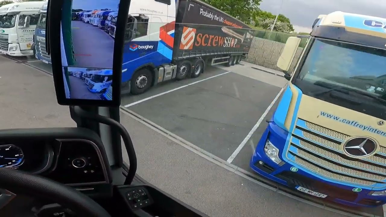 POV truck driving reversing between trucks 🚚 very hard