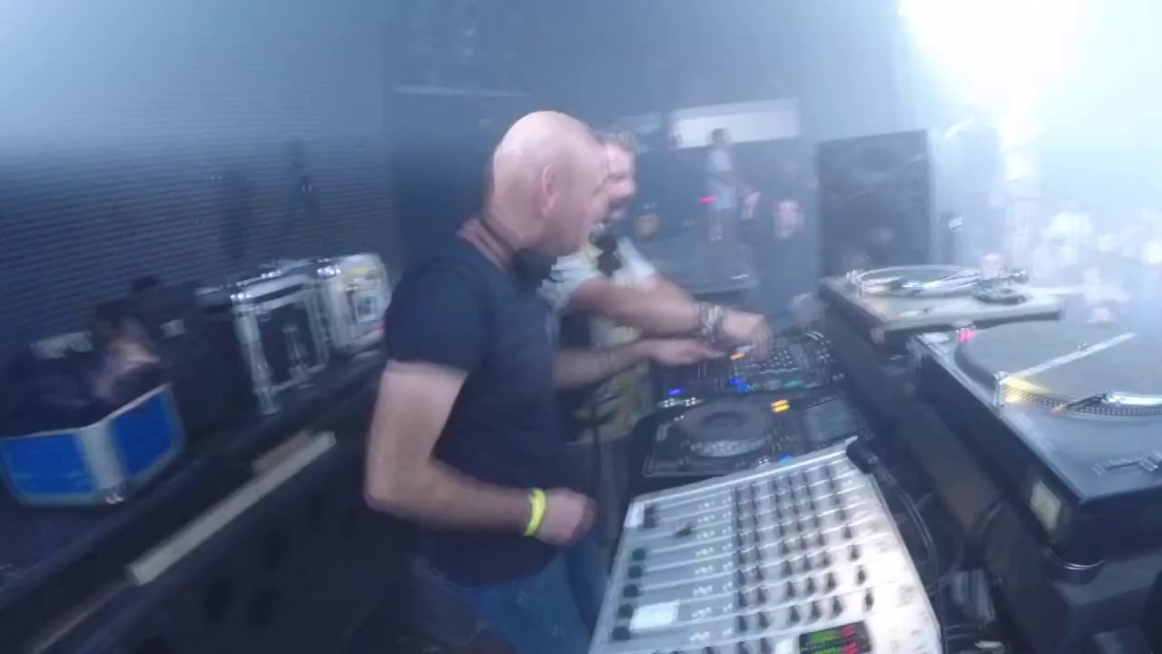 Lambda Hold on tight dj set live @ age of love summer break la bush 14-8-2017