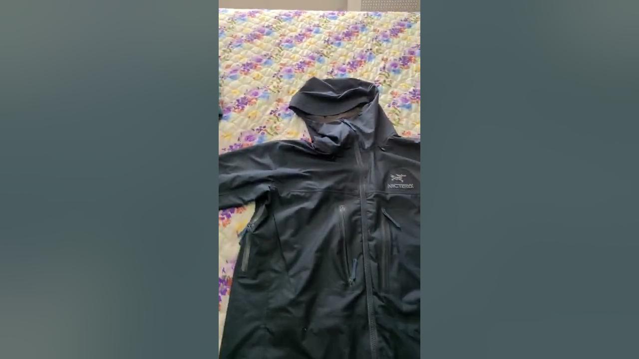 HOW TO APPLY GRANGERS DWR WATERPROOFING SPRAY TO A REPCOURIER ALPHA SV  JACKET CORRECTLY 