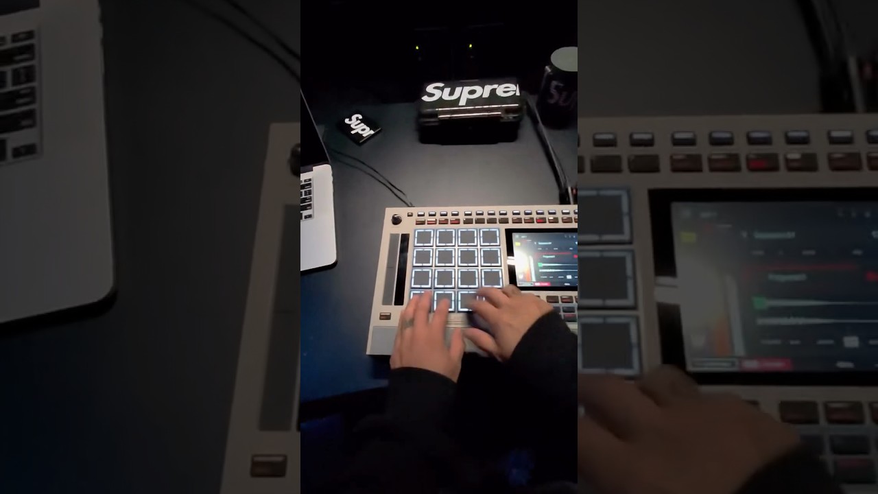 AraabMuzik cooking 🔥 some Beats up on the MPC! 🎹 🔉