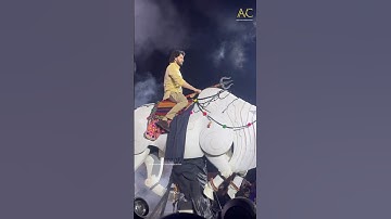 MAHESH BABU STYLISH ENTRY GLOBETROTTER EVENT #ssrajamouli #maheshbabu #varanasi