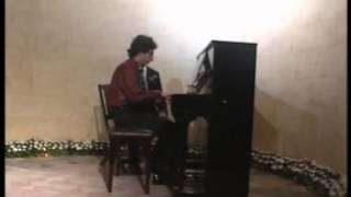 Otizmli genç Caner Serin Gaziantep'te mükemmel bir piyano resitali verdi - Müzik ve Otizm Resimi
