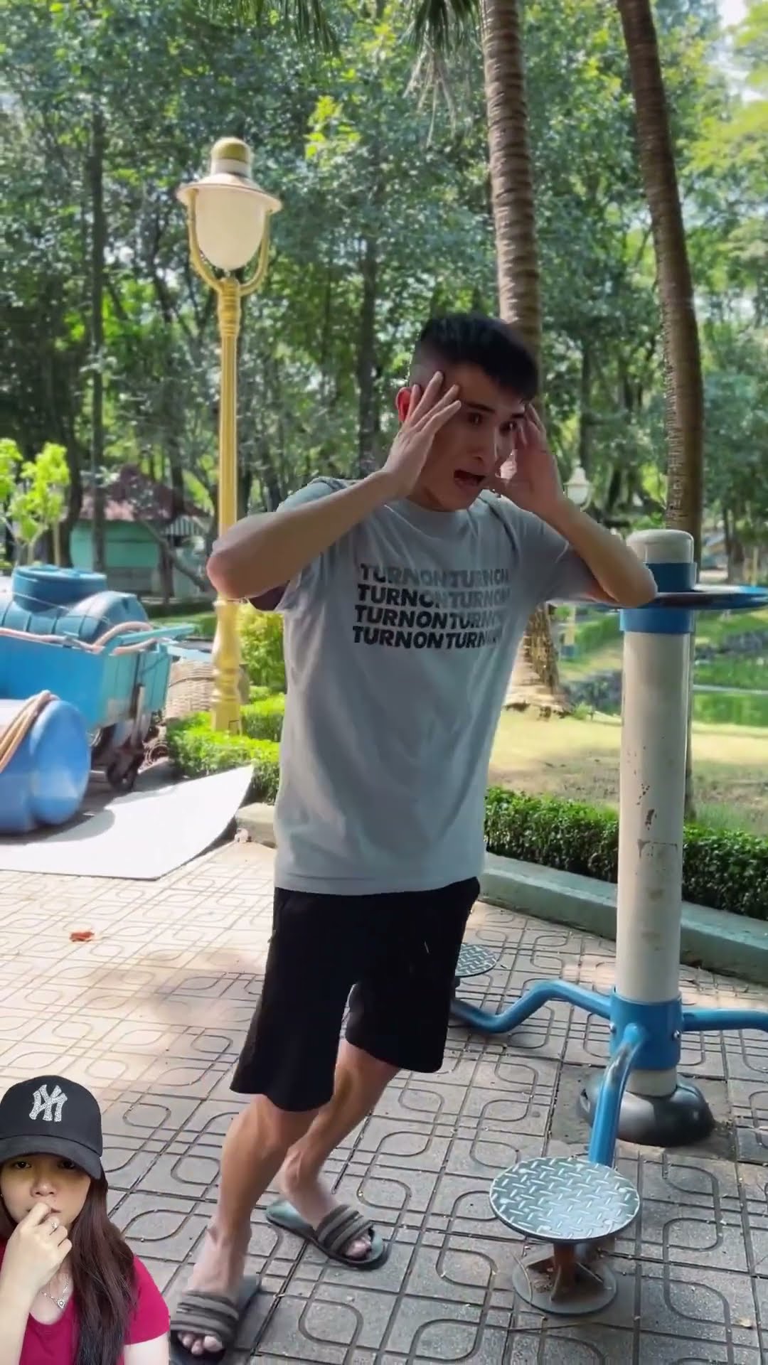 Alat olahraga di taman gerak sendiri ⁉️