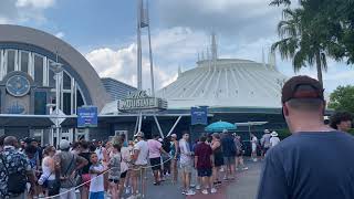 straight face challenge on space mountain