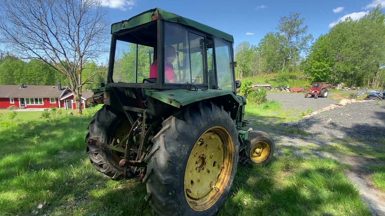 Traktor John Deere 2130