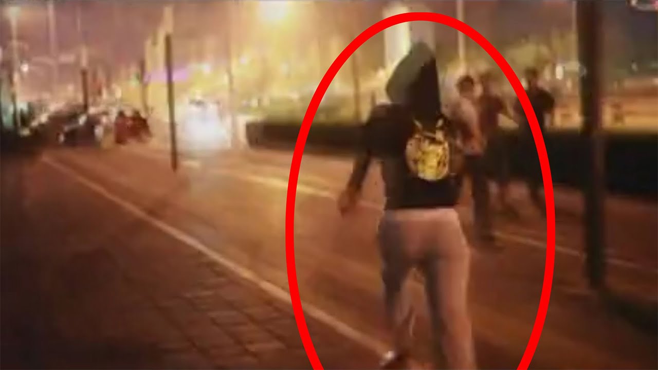 ксения никитина мотоблоггер похороны. драка 2 девочек тринадцатилетних. мужск напал на девочку. видео девка попала. грудь в детском лагере.