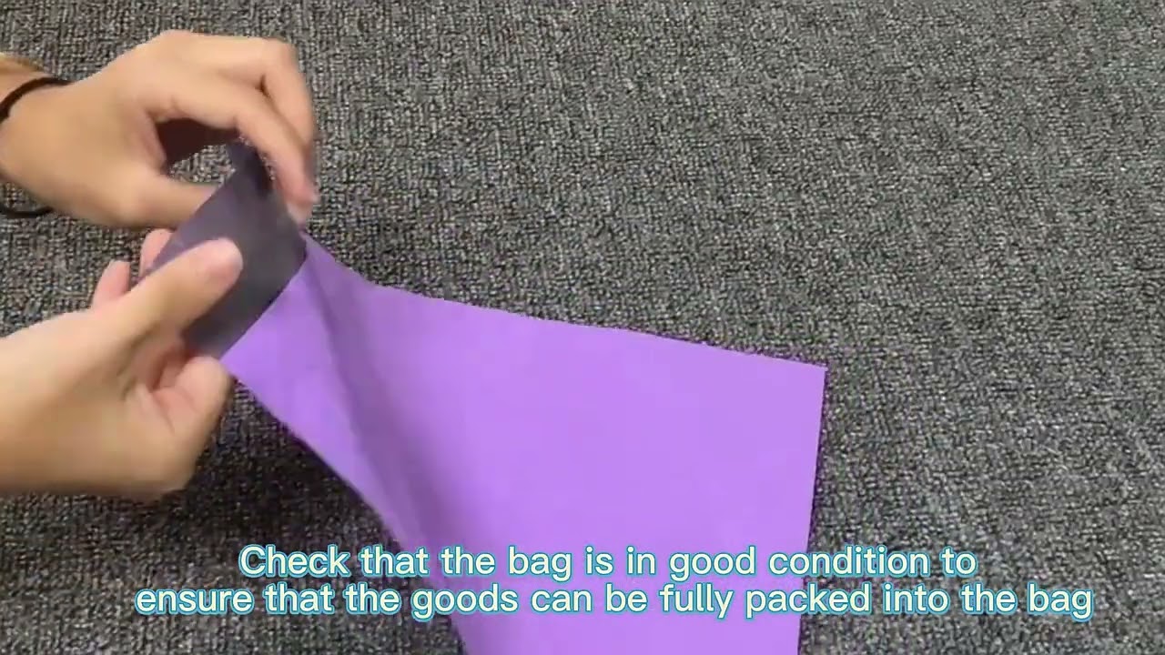 Looking for Custom Courier Bags for Your Business in Europe? 📨✨