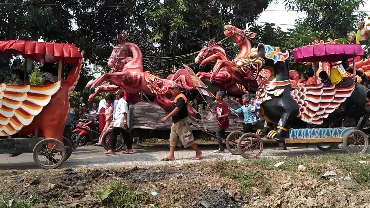 Arak-arakan Muludan Desa Kaplongan #1