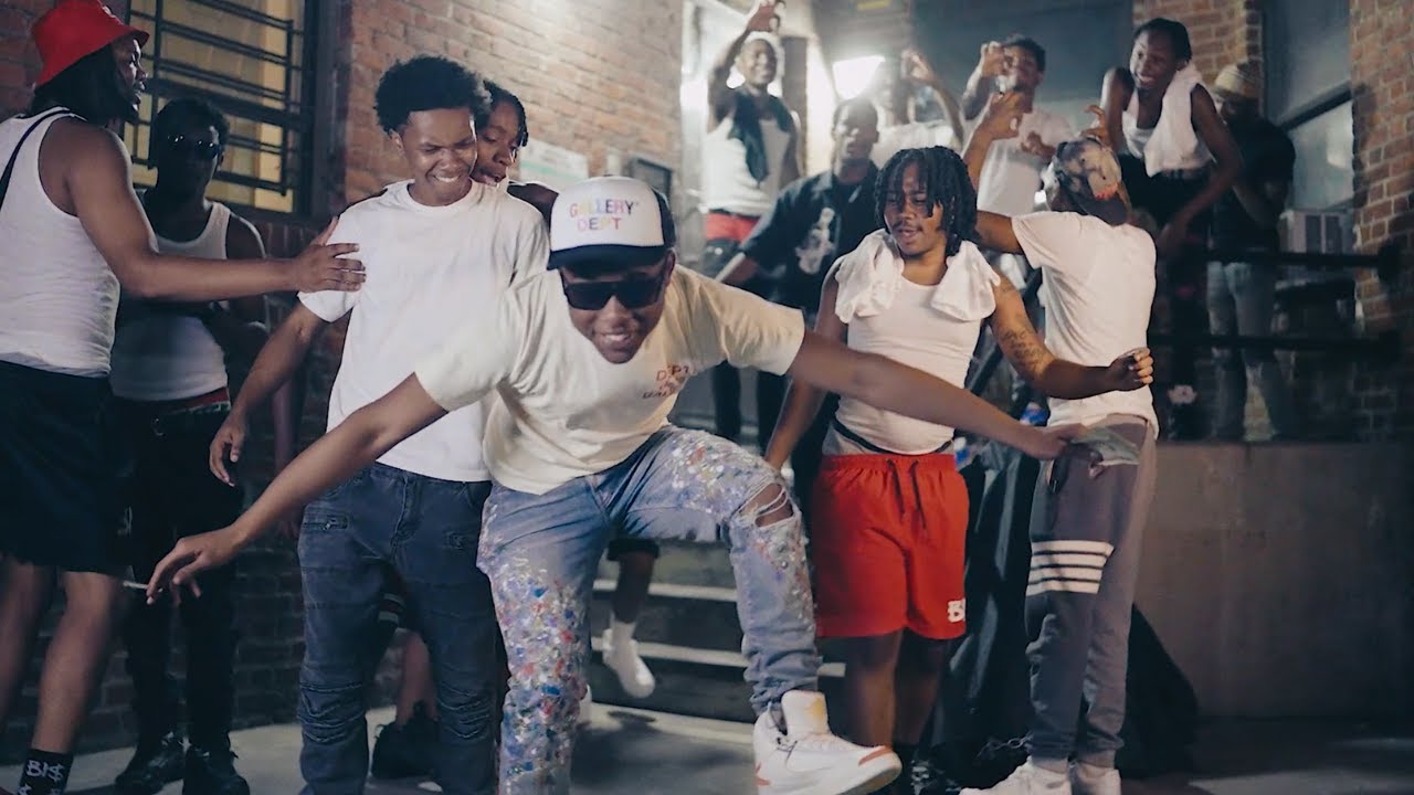 Dee 6ixx - PLAY (Official Video) [ Shot By @Borleone Films ] - YouTube