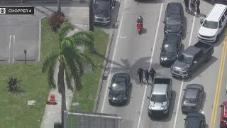 Miami police persuit ends with 2 people detained