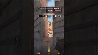 That is why you cant mess up the mid smoke (CS 2) #counterstrike2gameplay #counterstrike2clip