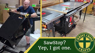 Assembling a @sawstop  PCS 3hp Tablesaw With a Few Tips Along the Way