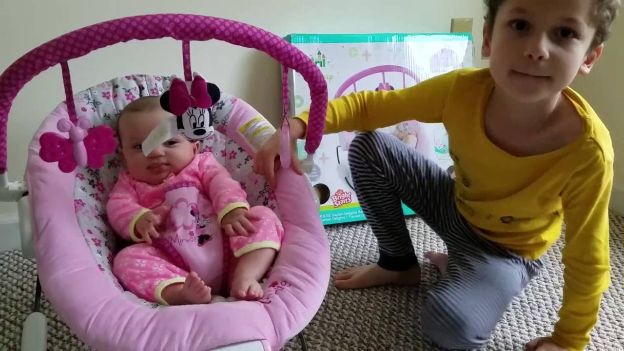 bright starts bouncer minnie mouse