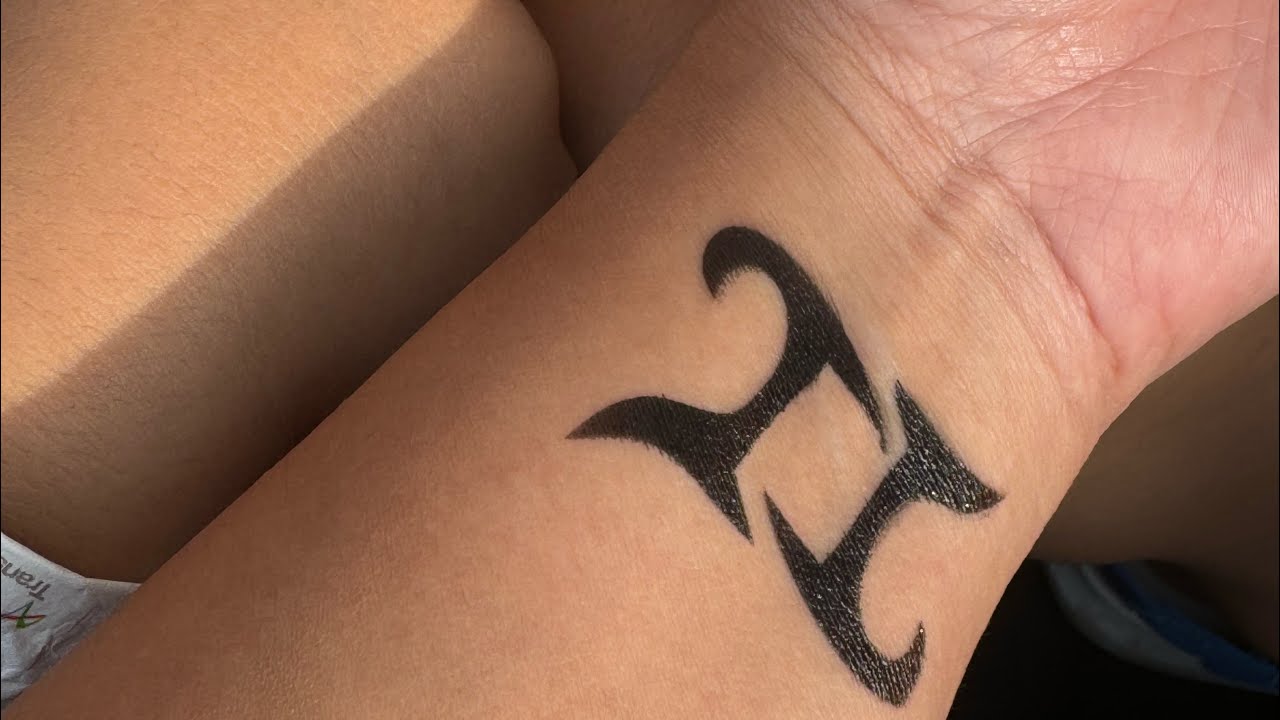 Airbrush Tattoo | Gemini