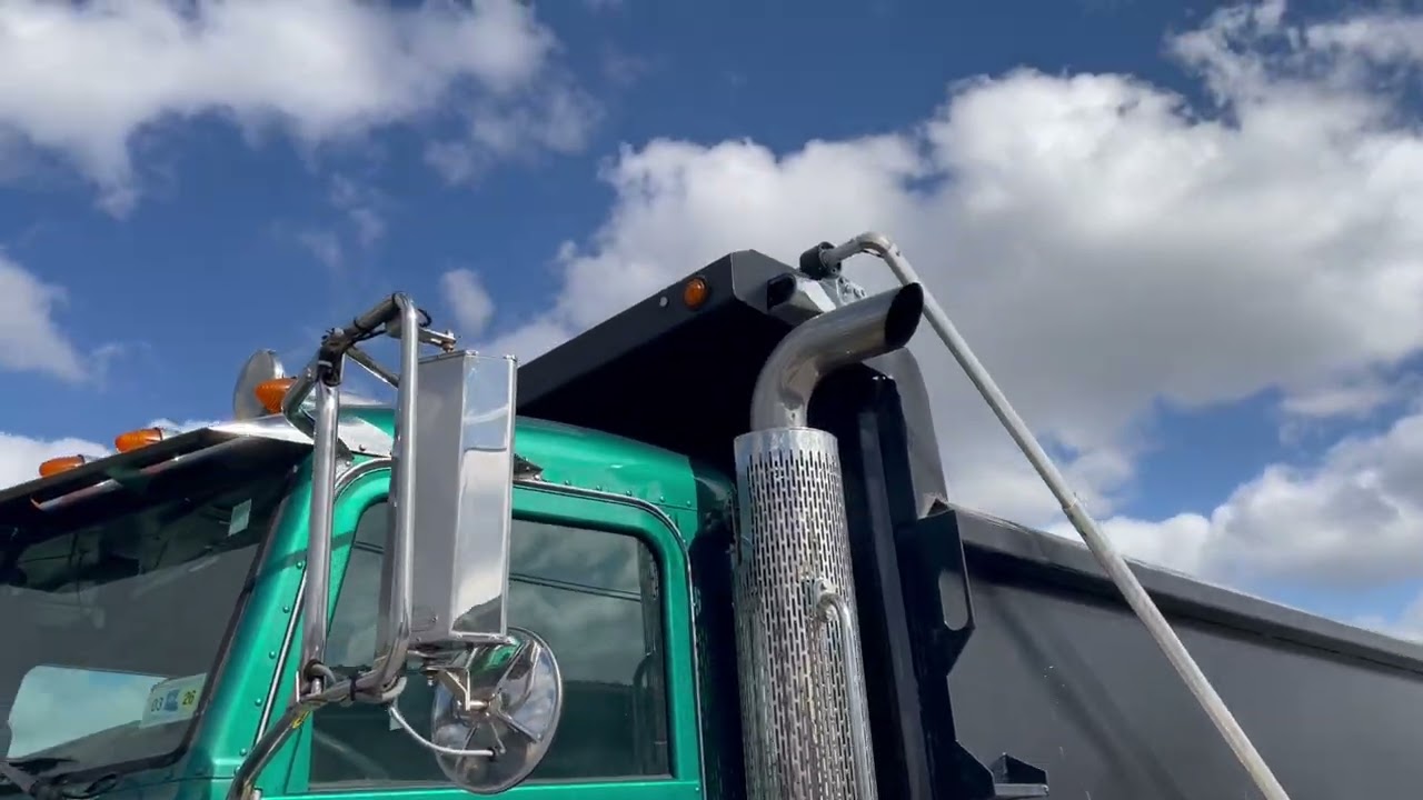 GovDeals: 2009 Peterbilt 388