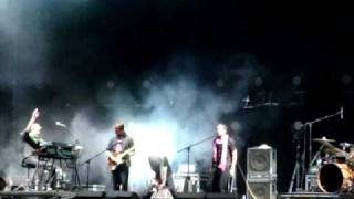 Tata Bojs @ Open Air Festival 2010 (skovka - born slippy cover)