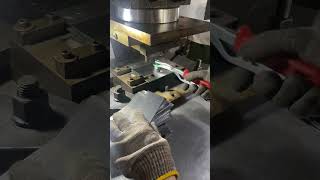Iron Hinges Manufacturing - Good tools and machinery make work easy