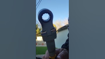 Ratchet wrench set with 12 interchangeable heads #wrench #ratchet #handyman