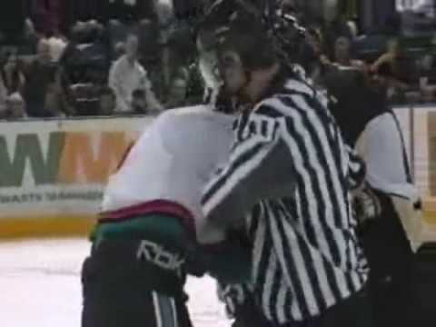 Tyler Stahl vs Colton Jobke.wmv