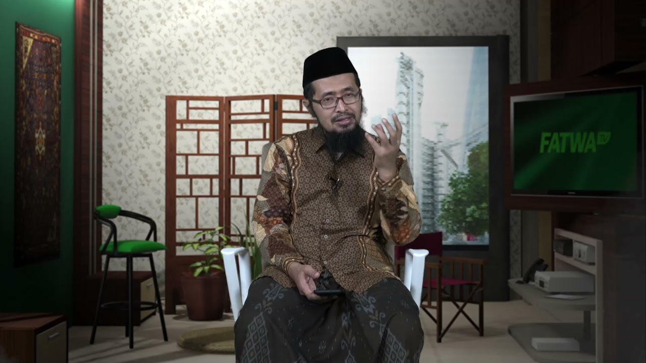 ⁣363 Hukum berbisnis dengan yang kerja di bank - Ust Dr. Muhammad Arifin Badri, M.A. حَفِظَهُ اللهُ