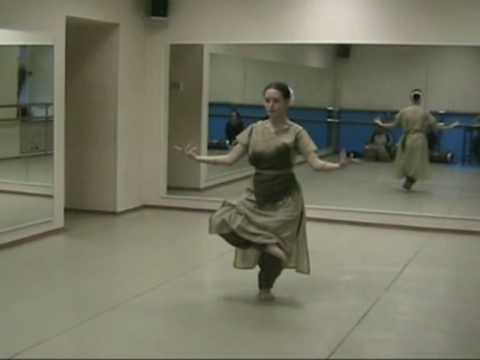 Vandana Trei in kathak style by Ekaterina Chemelov...