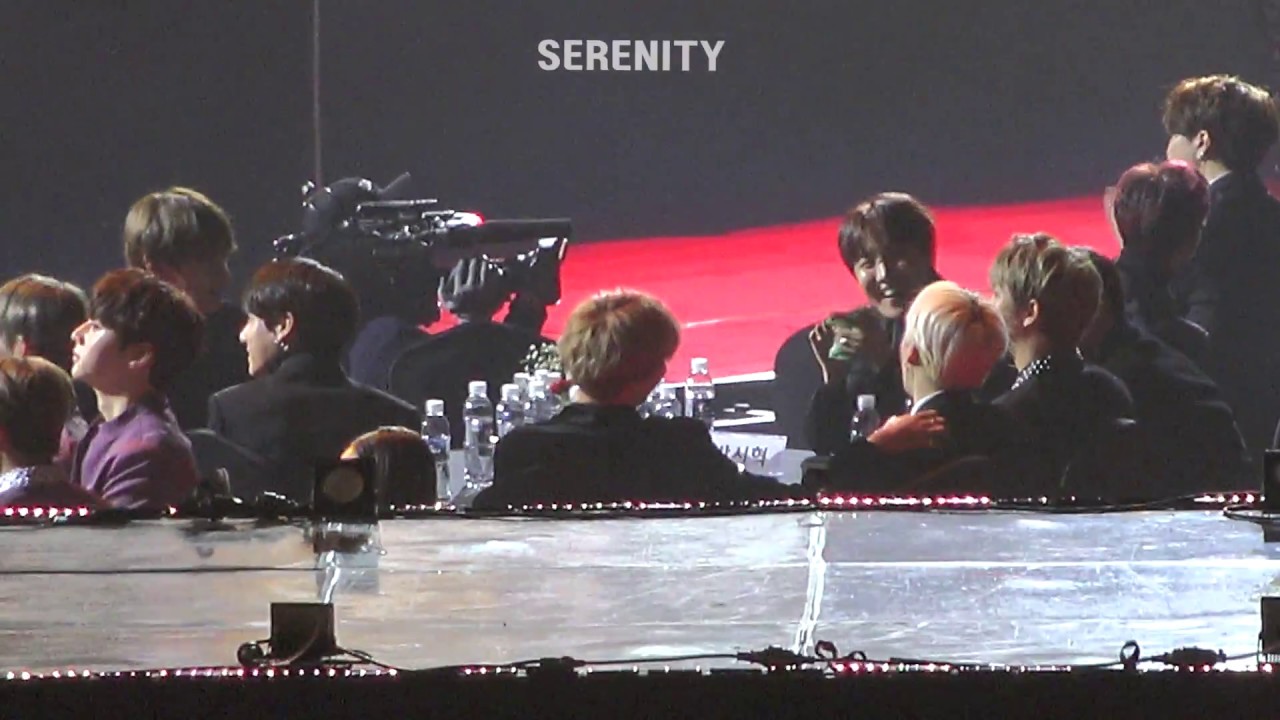 180125 서가대 가수석 - 방탄소년단 (수란 R&B 부문 수상 리액션)