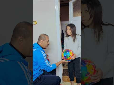 يالا ياحلوة باي باي خدي الاسكيت ابره