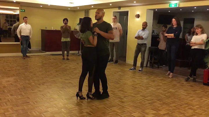 Kizomba Beginners 1 Glen & Wanita || Salsaventura ...