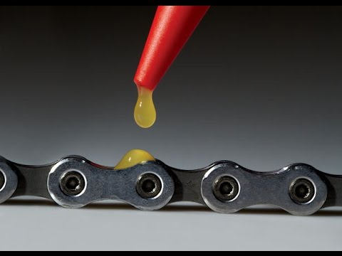 Lubing A Bike Chain Simple Method To Oil A Bicycle Chain Youtube