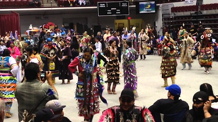 2015 Kyi-Yo Powwow Michelle Guzman Kipp Head Woman...