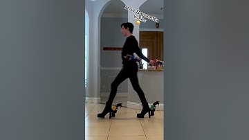 How Bayonetta walks in every single game 😂 #nintendo #Bayonetta #bayonetta3 #bayo3 #bayonetta2