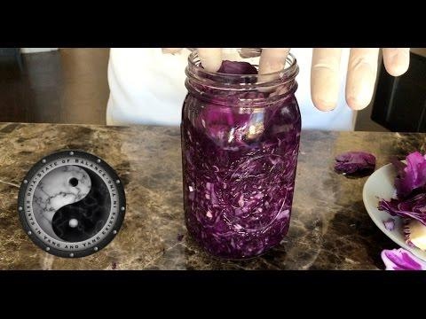 Video: Yuav Ua Li Cas Ferment Cabbage Nrog Apples