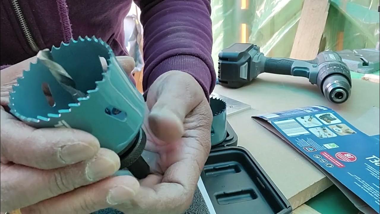 Unboxing and Assembling Ferrex Bimetal Hole Saw Set from Aldi