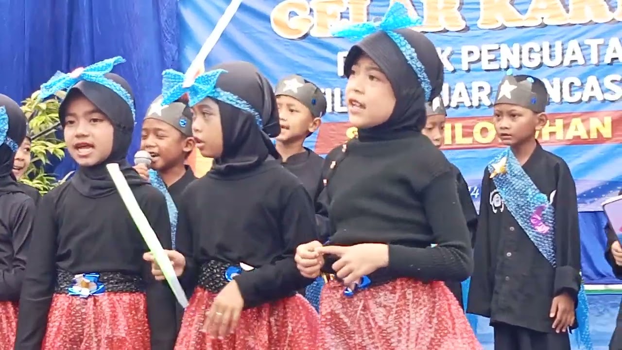 Gelar karya sdn cilolohan Fazil and frieNds