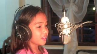 Video thumbnail of "Sophia Perion singing How Far I'll Go (Moana)"