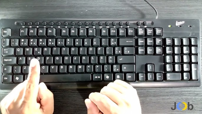 Acha massa quem digita rápido, sem precisar olhar para o teclado