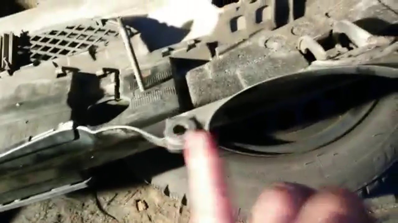 Dismantling The Front Bumper Demontaż Zderzaka Przedniego - Youtube