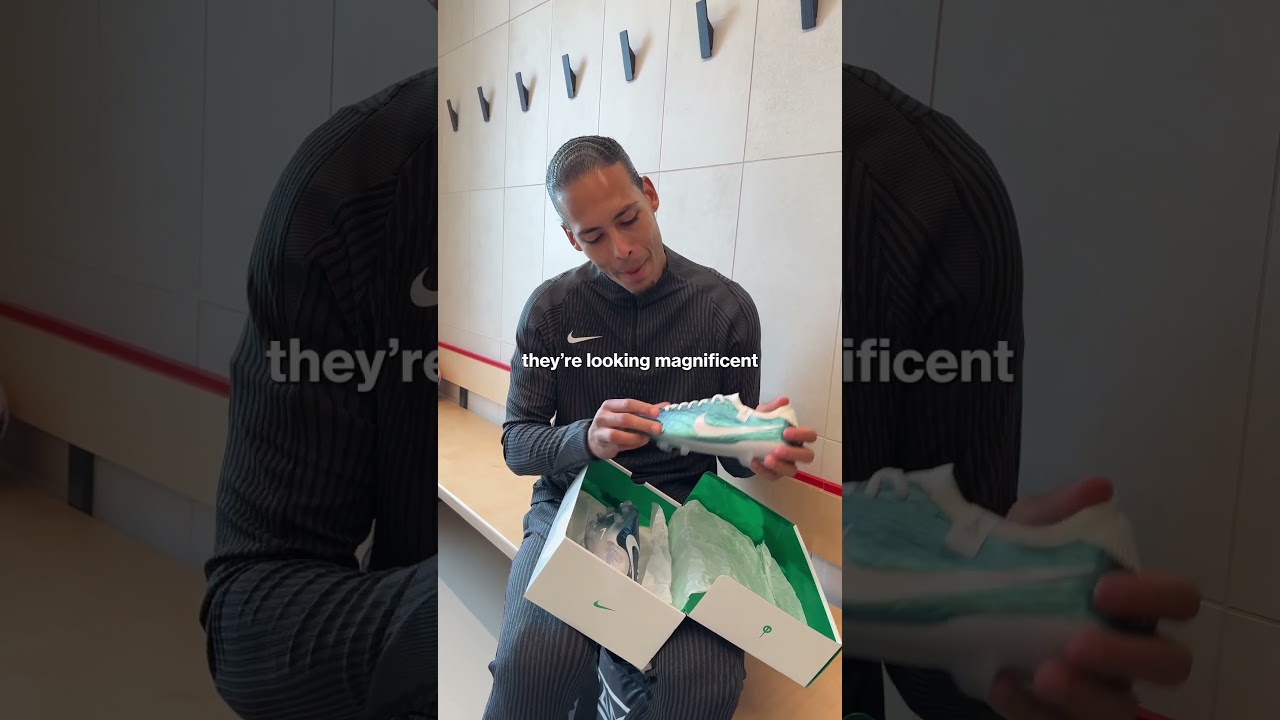 POV: You deliver Virgil Van Dijk his boots 😍 